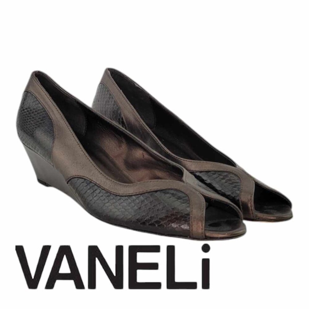 VANELi Snakeskin Embossed Wedge Peep Toe Heel Sz 8